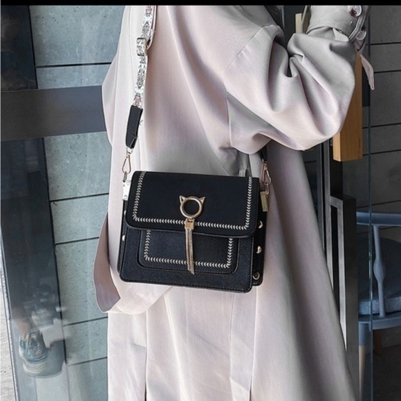 Cat crossbody bag - Picture 3 of 12